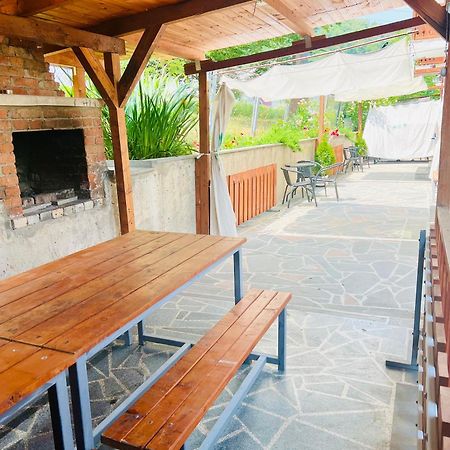 Fortuna Cottage באקוריאני מראה חיצוני תמונה